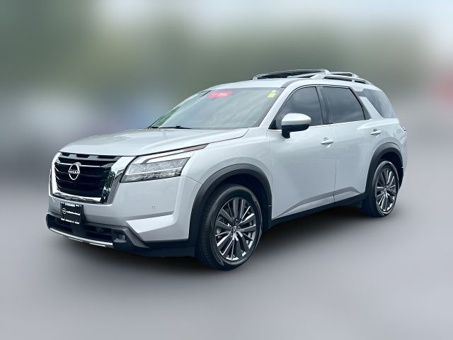 2022 Nissan Pathfinder SL