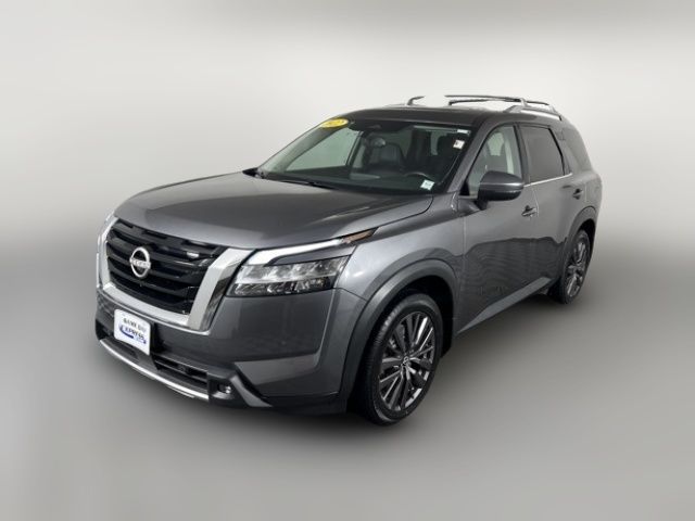 2022 Nissan Pathfinder SL