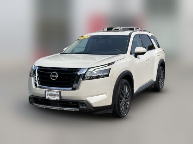 2022 Nissan Pathfinder SL