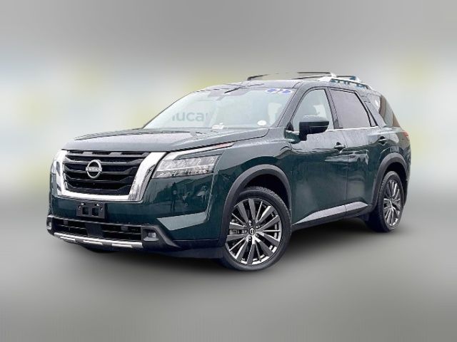 2022 Nissan Pathfinder SL