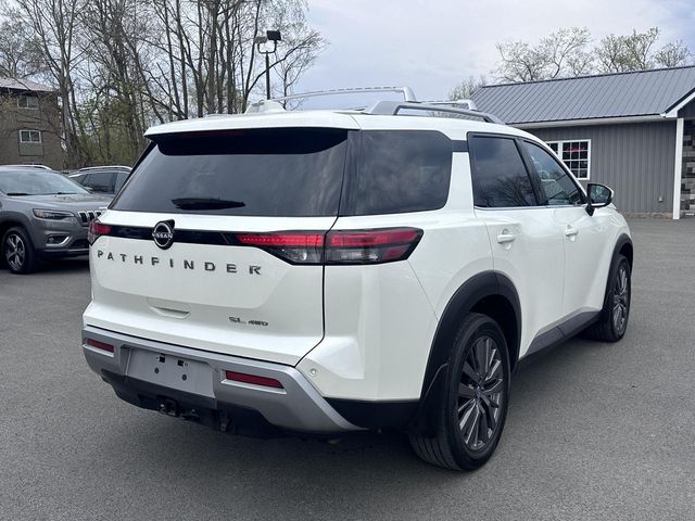 2022 Nissan Pathfinder SL