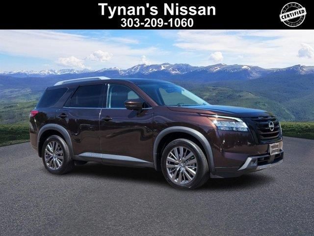 2022 Nissan Pathfinder SL