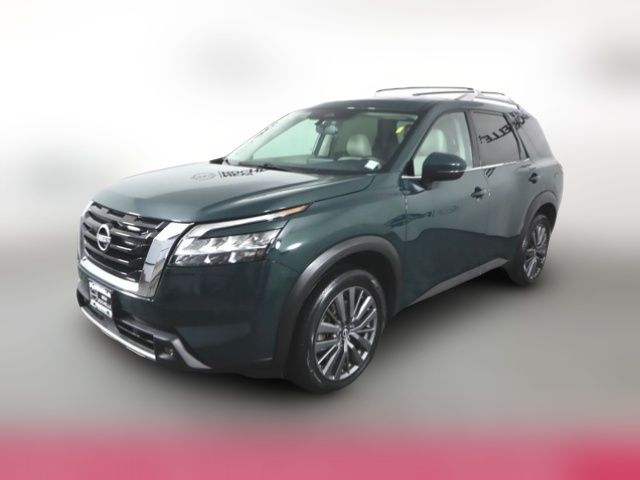 2022 Nissan Pathfinder SL