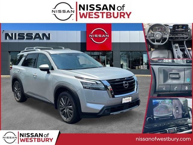 2022 Nissan Pathfinder SL