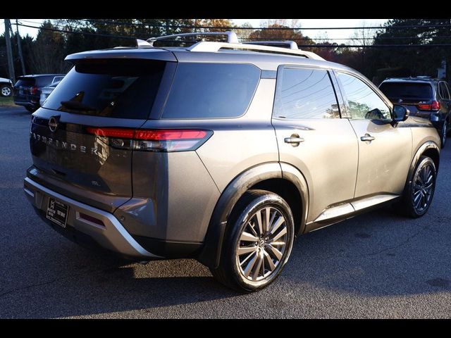 2022 Nissan Pathfinder SL