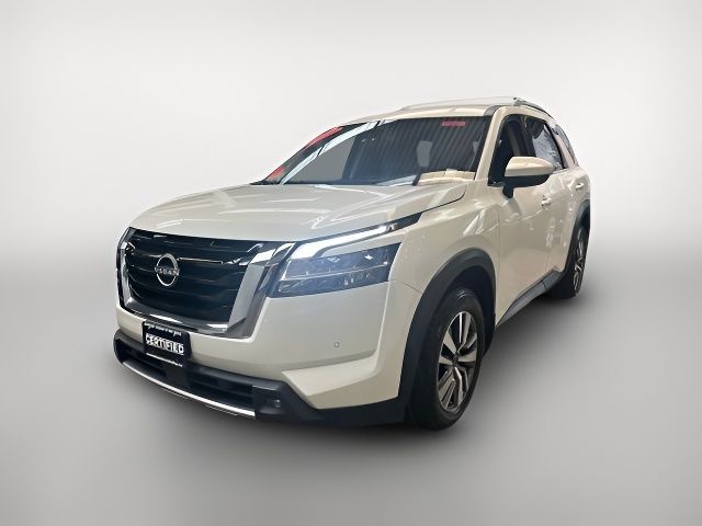 2022 Nissan Pathfinder SL