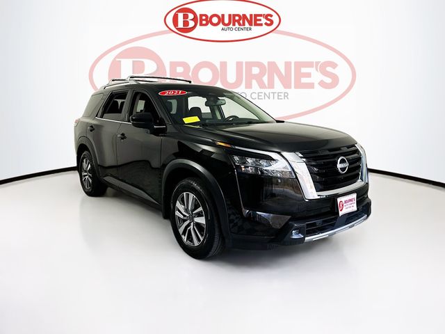 2022 Nissan Pathfinder SL