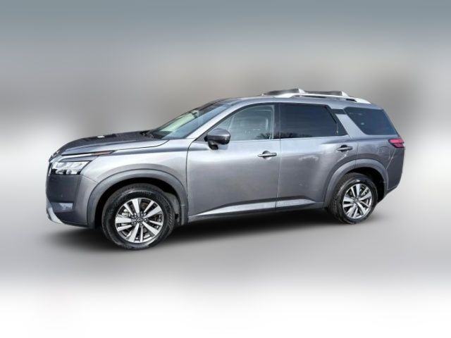 2022 Nissan Pathfinder SL