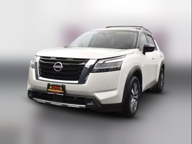 2022 Nissan Pathfinder SL