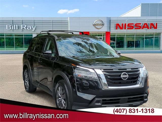 2022 Nissan Pathfinder SV