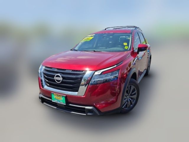 2022 Nissan Pathfinder SV