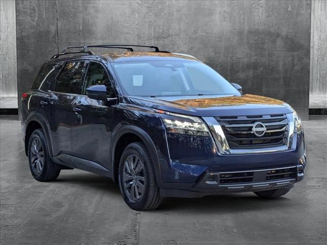 2022 Nissan Pathfinder SV