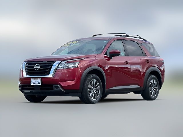 2022 Nissan Pathfinder SV