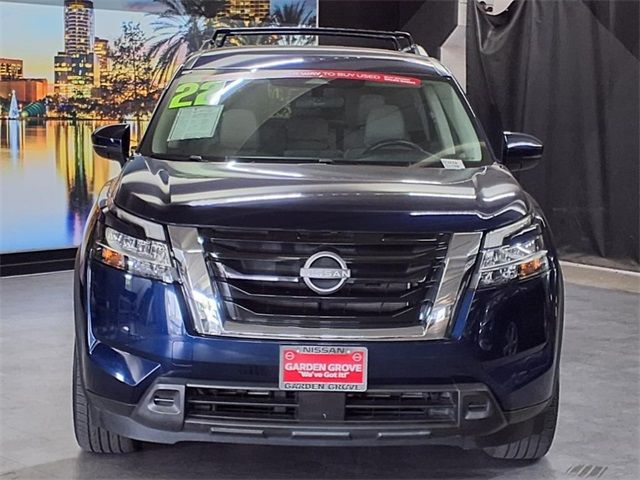 2022 Nissan Pathfinder SV