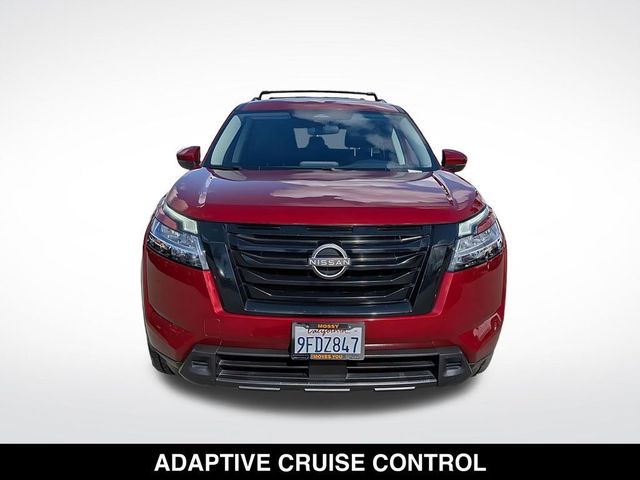 2022 Nissan Pathfinder SV