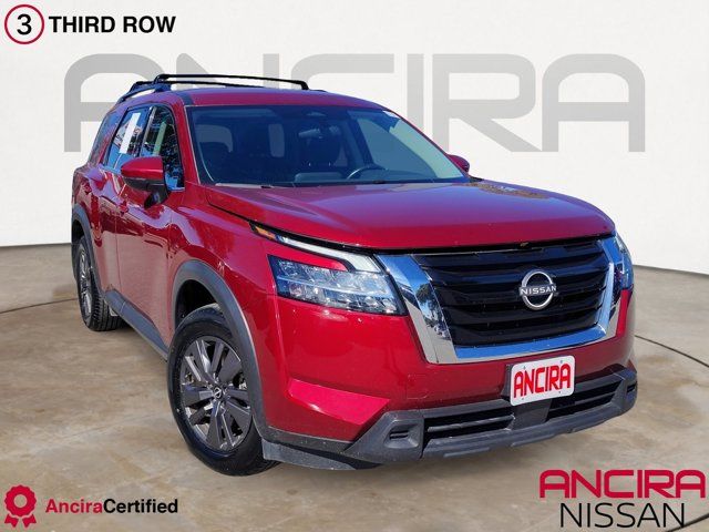 2022 Nissan Pathfinder SV