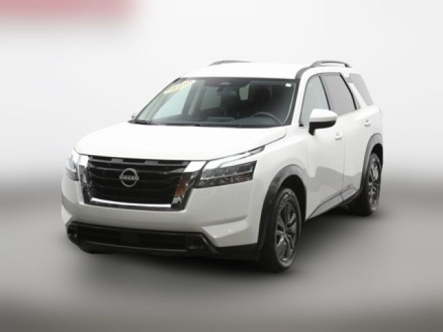 2022 Nissan Pathfinder SV