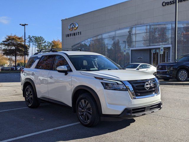 2022 Nissan Pathfinder SV