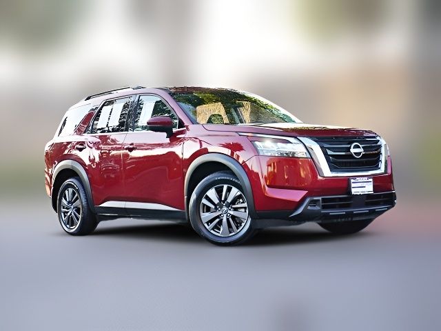 2022 Nissan Pathfinder SV