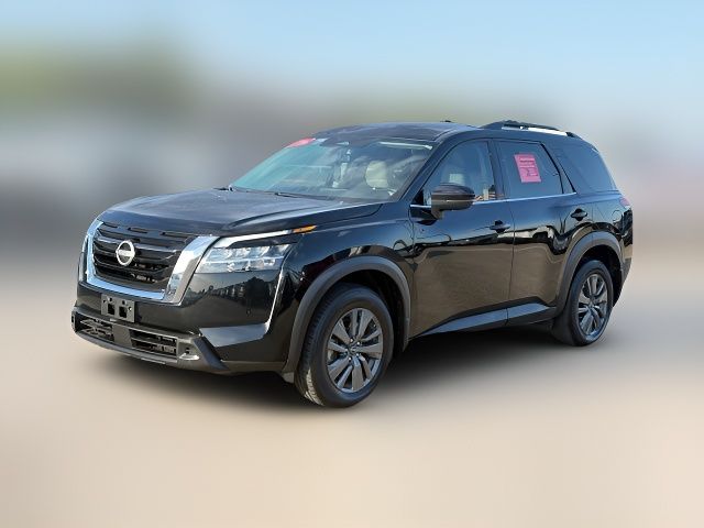 2022 Nissan Pathfinder SV