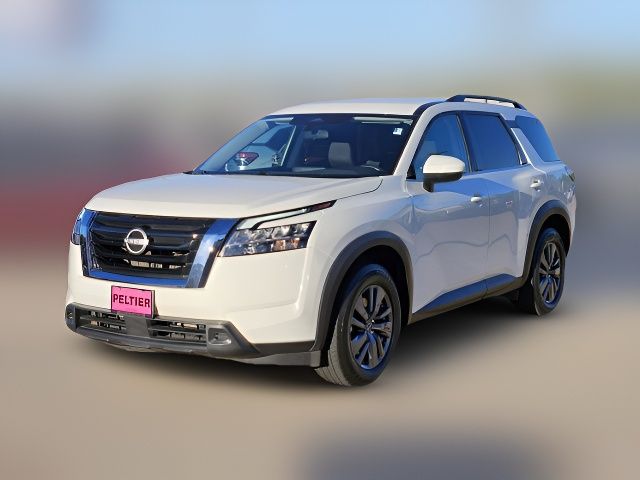 2022 Nissan Pathfinder SV