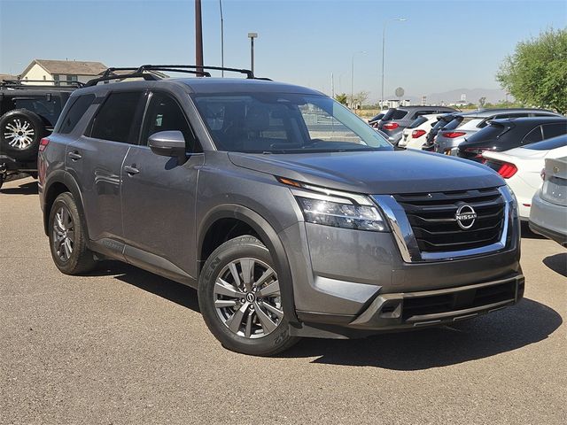 2022 Nissan Pathfinder SV