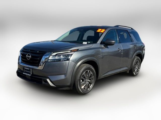 2022 Nissan Pathfinder SV