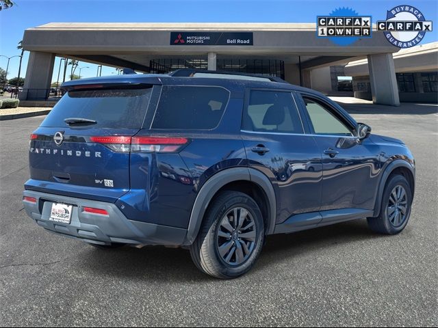 2022 Nissan Pathfinder SV