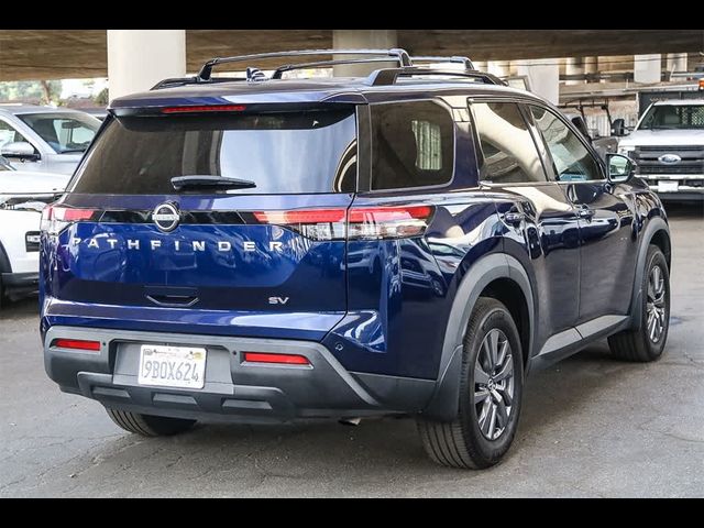 2022 Nissan Pathfinder SV