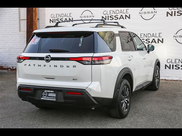 2022 Nissan Pathfinder SV