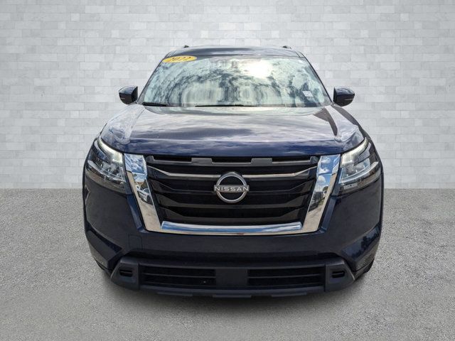 2022 Nissan Pathfinder SV