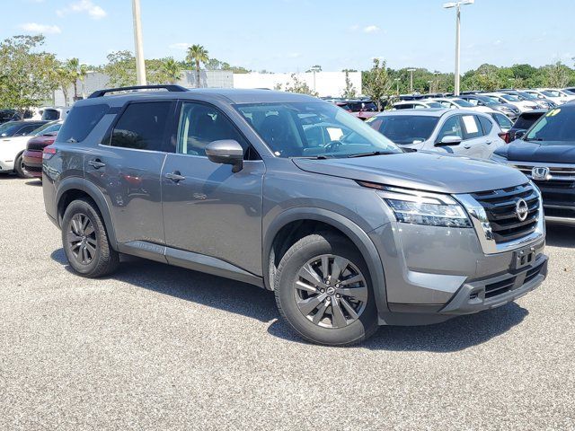 2022 Nissan Pathfinder SV