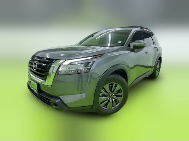 2022 Nissan Pathfinder SV