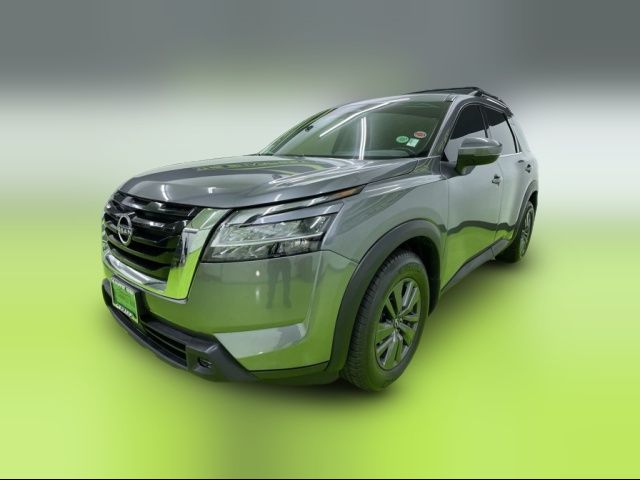 2022 Nissan Pathfinder SV