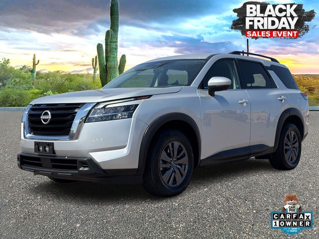 2022 Nissan Pathfinder SV