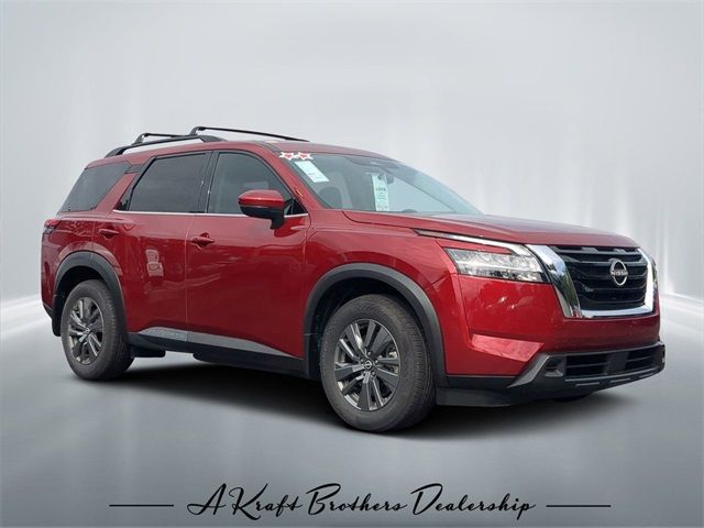 2022 Nissan Pathfinder SV