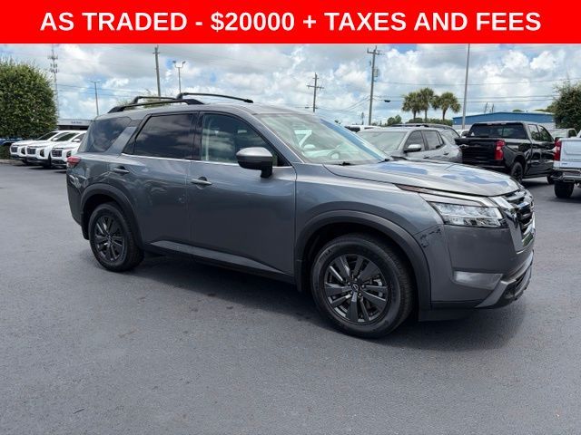 2022 Nissan Pathfinder SV