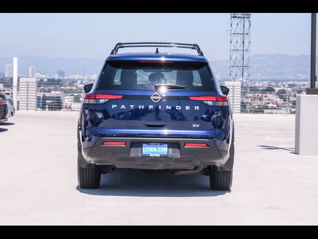 2022 Nissan Pathfinder SV