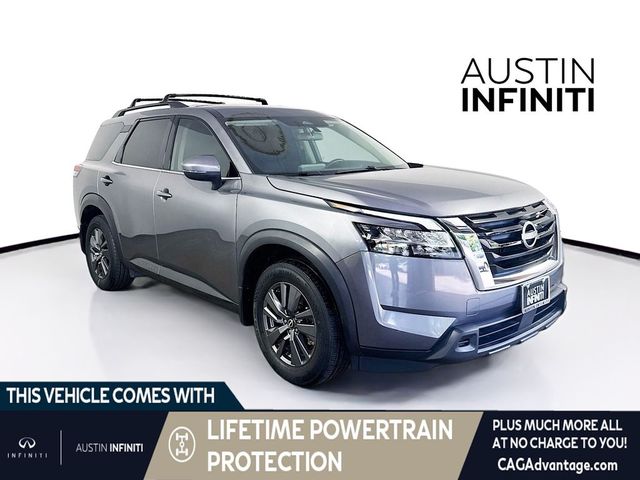 2022 Nissan Pathfinder SV