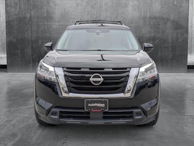 2022 Nissan Pathfinder SV