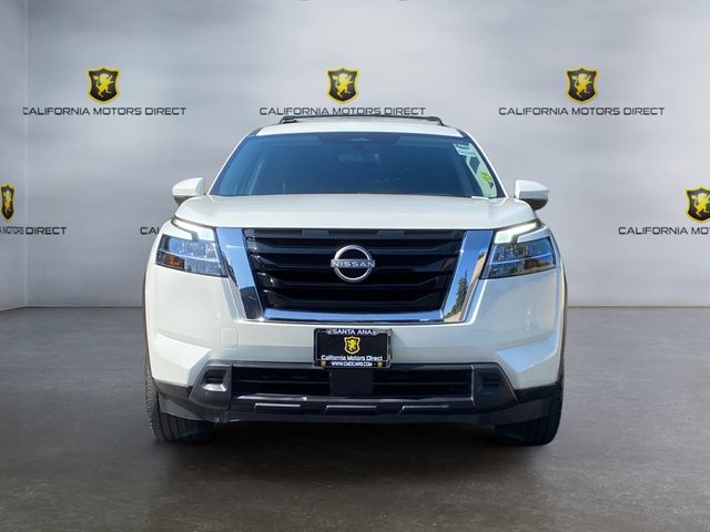 2022 Nissan Pathfinder SV