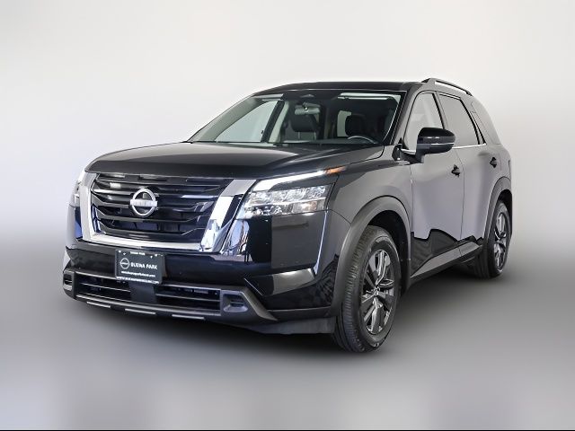 2022 Nissan Pathfinder SV
