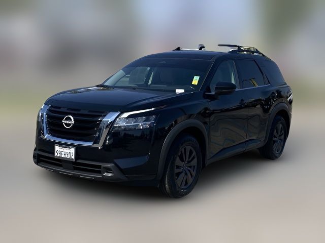 2022 Nissan Pathfinder SV