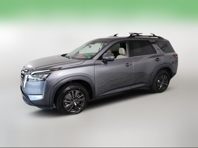 2022 Nissan Pathfinder SV