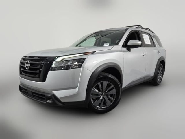 2022 Nissan Pathfinder SV