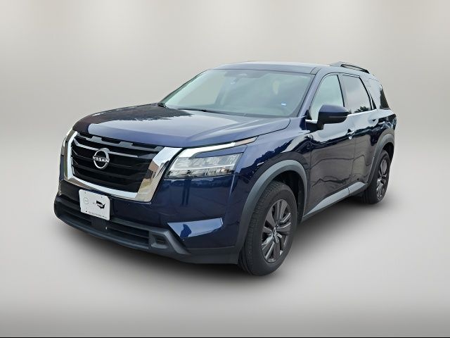 2022 Nissan Pathfinder SV