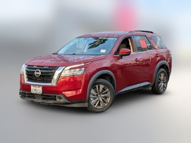 2022 Nissan Pathfinder SV
