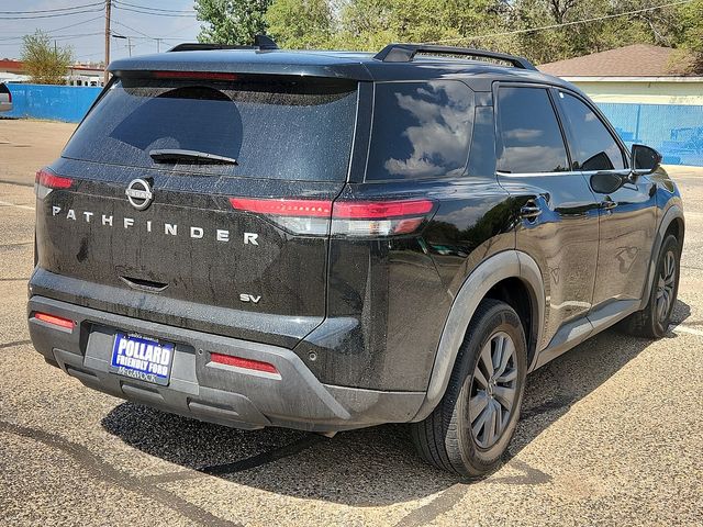 2022 Nissan Pathfinder SV