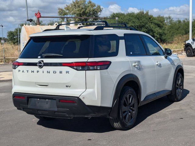 2022 Nissan Pathfinder SV