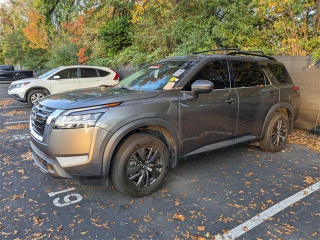 2022 Nissan Pathfinder SV